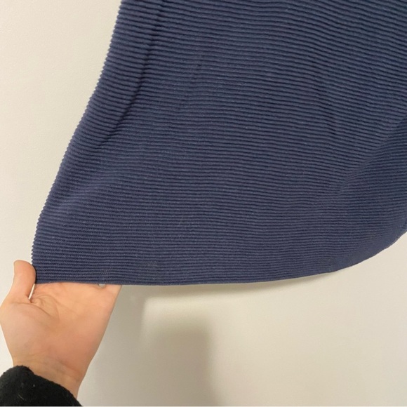 Wilfred by Aritzia Navy Blue Linen Blend Ribbed Sweater Large - Picture 3 of 8